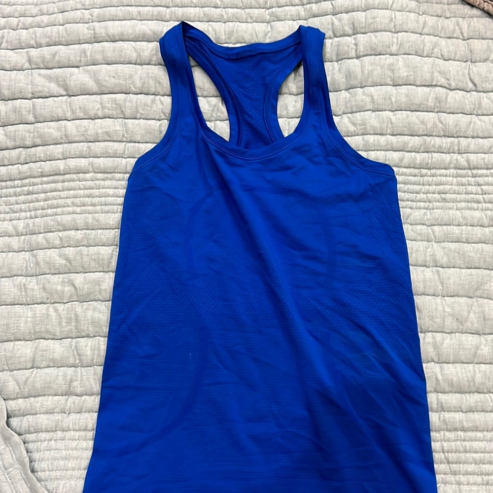 Lululemon Swiftly Tech Tank - size 4
